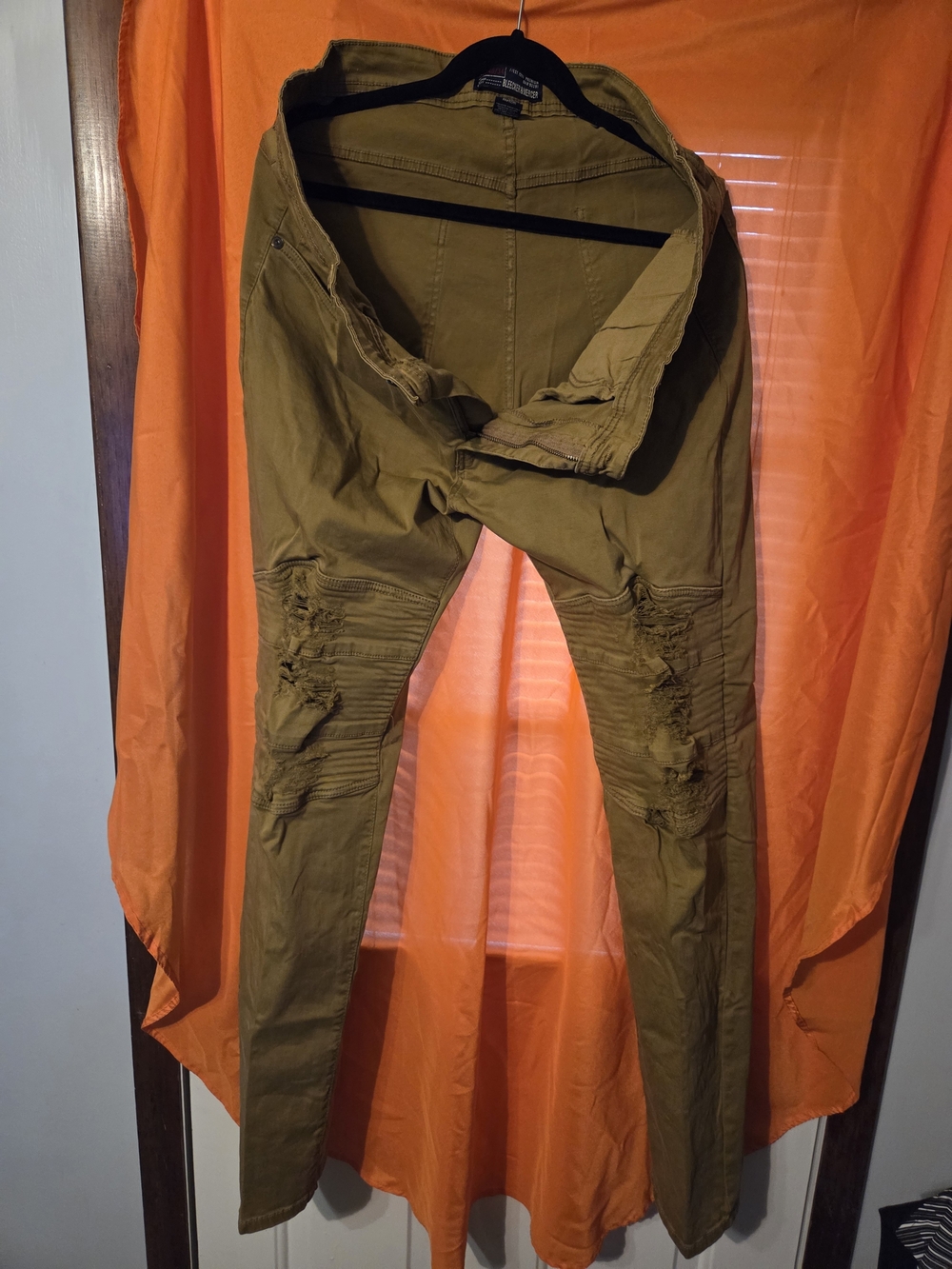 Men's Distressed Olive Green Slim Fit Pants